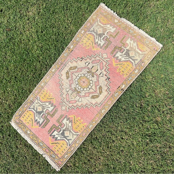 Turkish/Oushak Style Rug - Picture 11 of 11